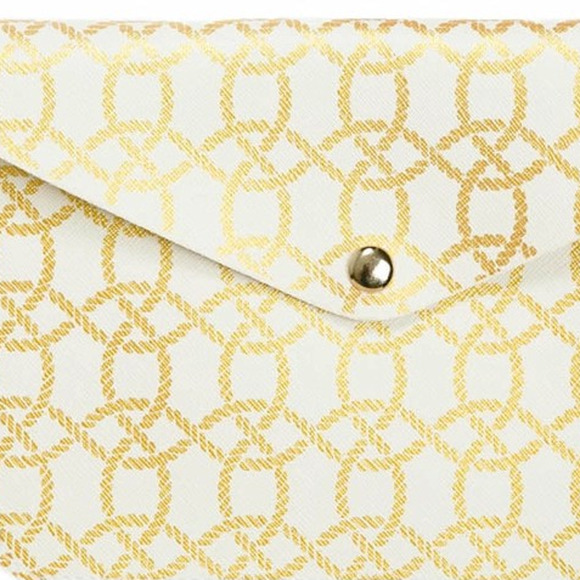 Georgia Wristlet Crossbody Ivory with Gold Design Circle Links - Picture 2 of 2